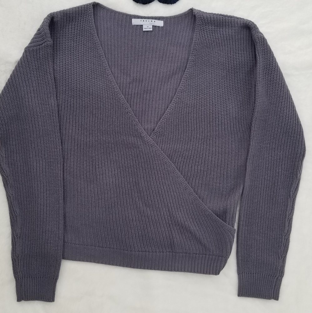 Deep v cross knitted sweater in slate blue